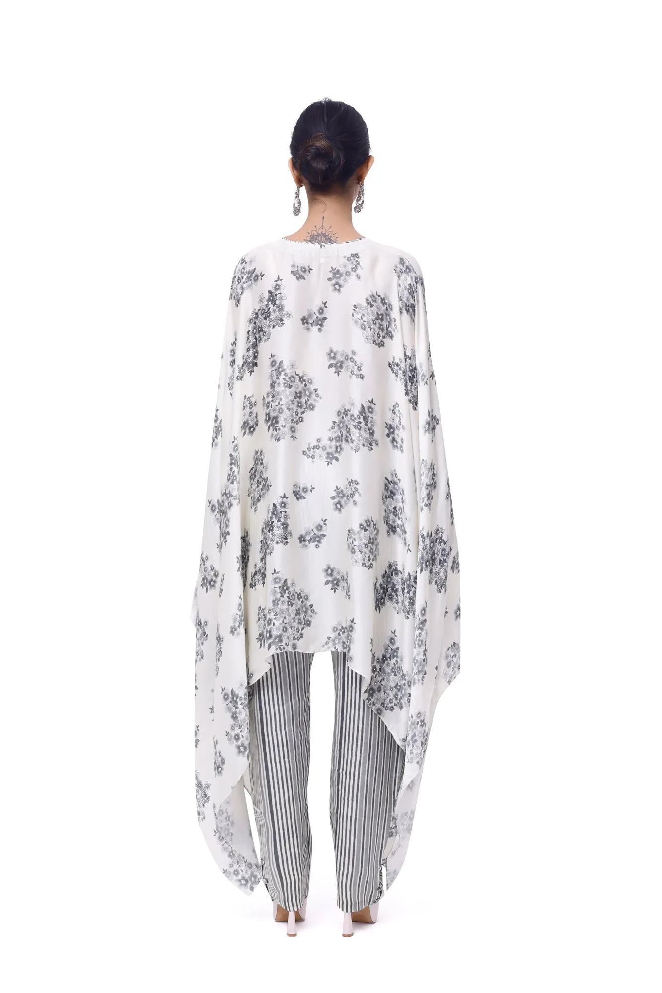 50Z927-RO Off-White and Grey Floral Satin Pant Set