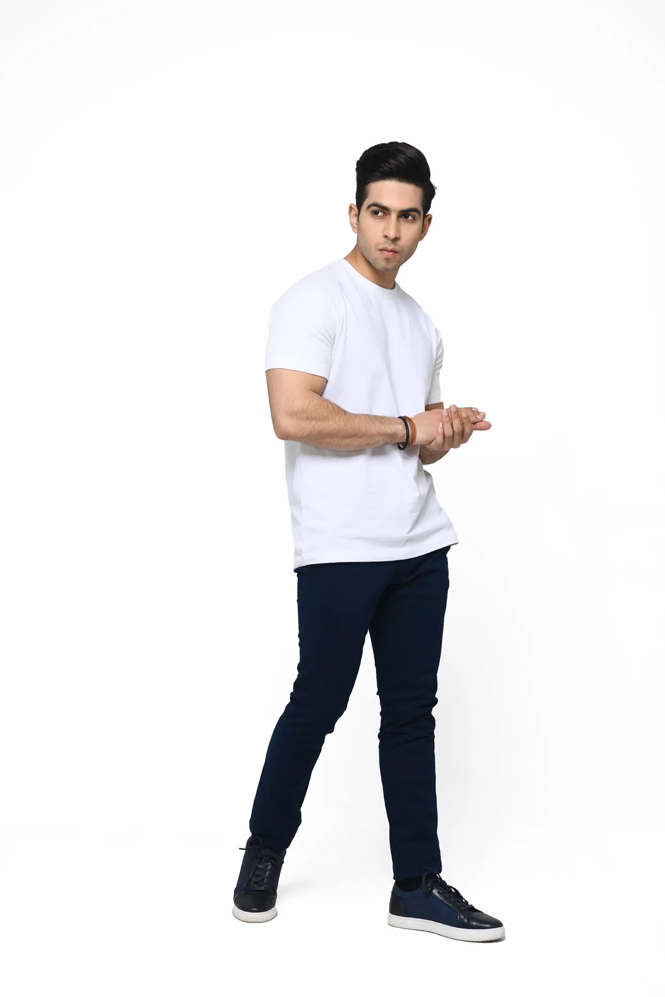 BASIC SLIM FIT T-SHIRT