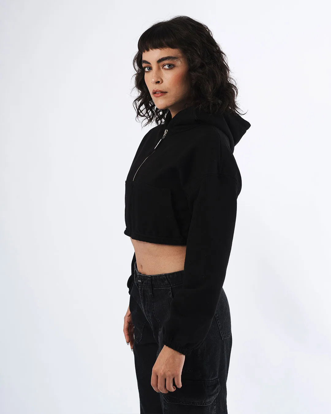 HOODIE CROP ENRESORTADO NEGRO