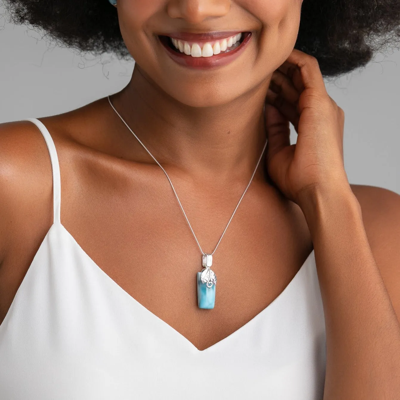 Larimar Pendant Clover