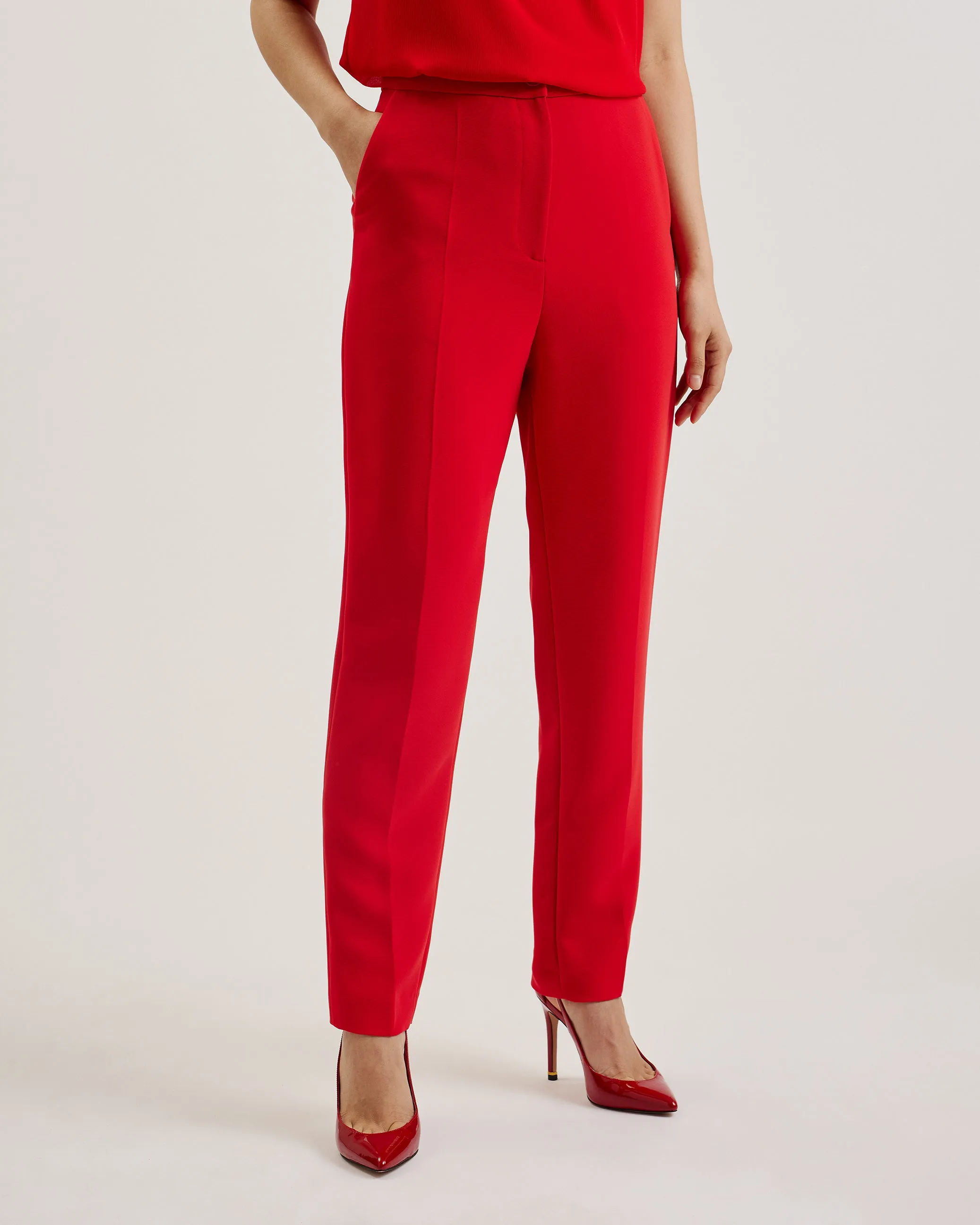 Manattl Tapered Tailored Trouser Red