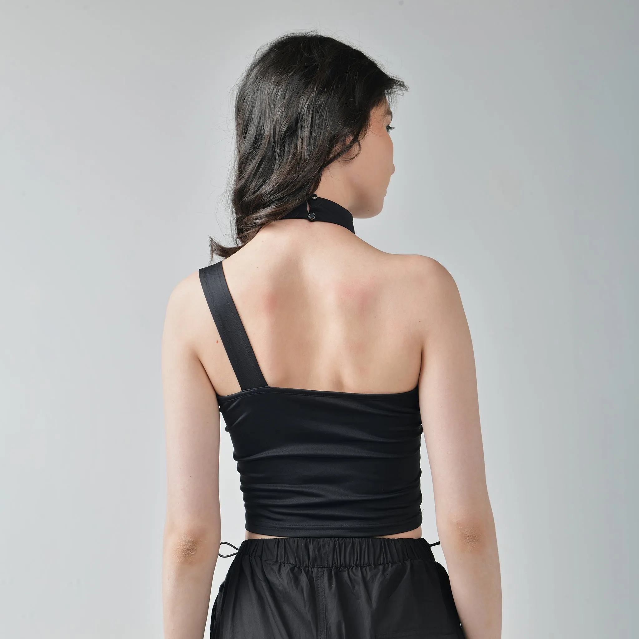 One-Shoulder Buckle Crop Top