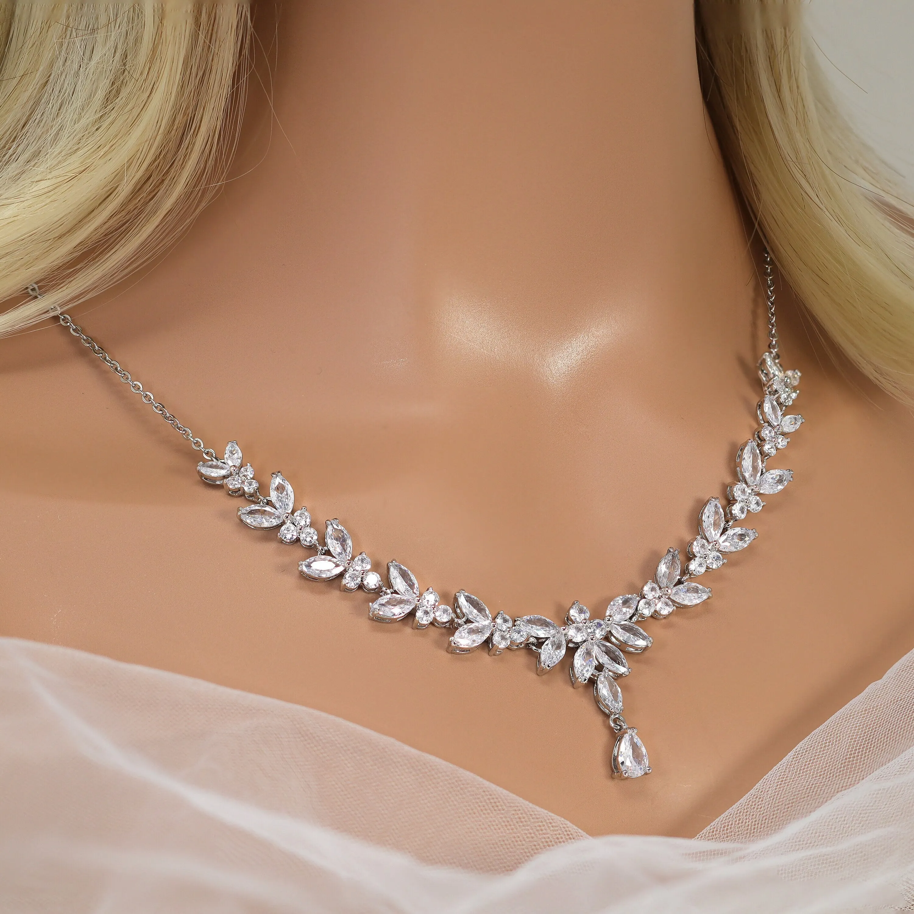 Swarovski Crystal Luxury Flower Leaves Drop Diamond/Crystal Necklace Set, Bridal Necklace Set, Bridal Jewelry, Statement Necklace