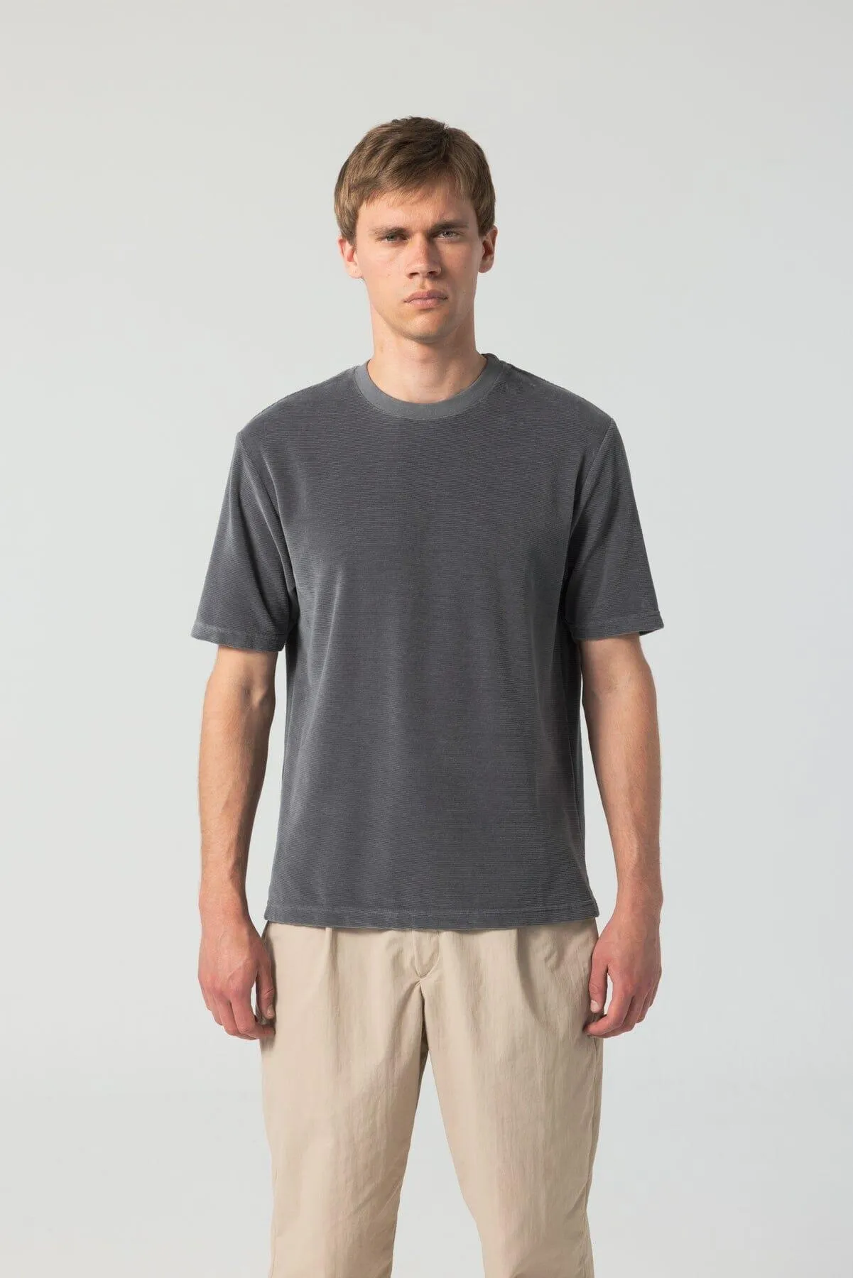 Unfeigned - Basic T-Shirt Velour - Gargoyle