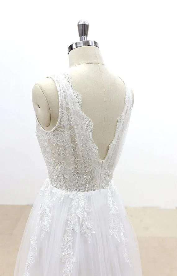 V-Cut shape Back Tulle Lace Appliques A Line Open Back Beach Wedding Dresses